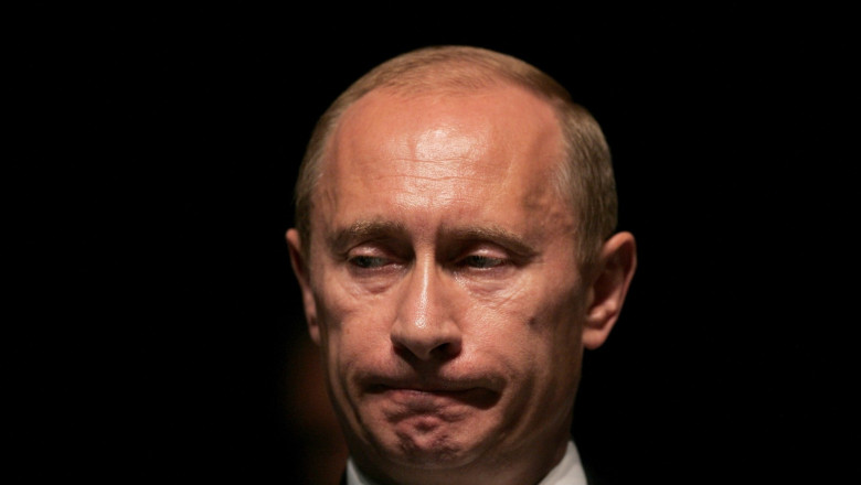 Un bodyguard care l-a pazit pe Putin face dezvaluiri. "Un criminal, se ascunde chiar si de propriii agenti de securitate" Imagine