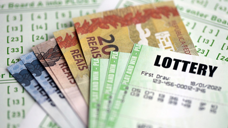 Un brazilian care a castigat 32 de milioane de euro la loto a decis sa-si refaca dantura si a murit pe masa de operatie Imagine