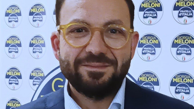 Un candidat din partidul Giorgiei Meloni, Fratelli d'Italia, a fost suspendat dupa ce l-a omagiat pe Hitler pe retelele sociale Imagine