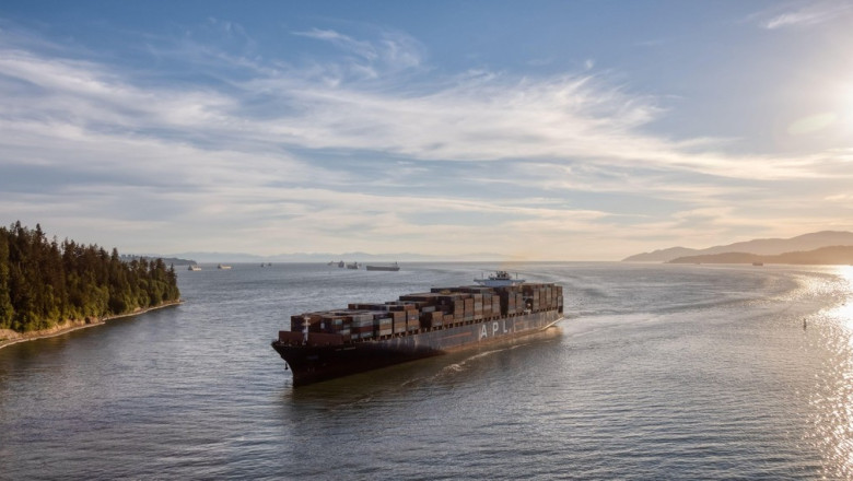 Un cargo rusesc s-a scufundat in Mediterana, dupa o explozie in sala motoarelor. Doi membri ai echipajului sunt dati disparuti Imagine