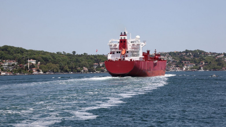 Un cargou care transporta mazare din Ucraina a esuat in Stramtoarea Bosfor Imagine