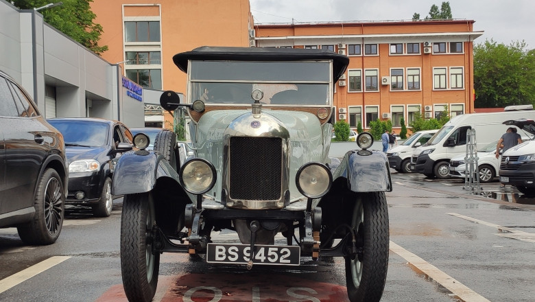 Un colectionar din Bucuresti a adus la RAR Grivita o masina Morris Cowley fabricata in 1924 Imagine