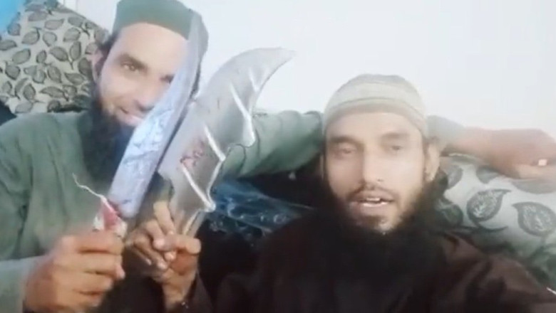 Un croitor hindus a fost decapitat de doi musulmani, in India. Acestia au filmat crima si au publicat imaginile online Imagine