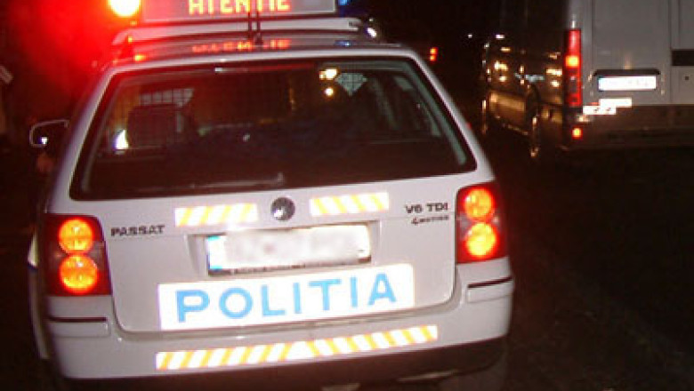 Un culturist buzoian, care conducea cu permisul suspendat, a fost oprit cu 6 focuri de arma Imagine