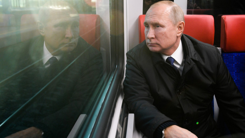 Un economist rus prezice ca Rusia va avea soarta Uniunii Sovietice: Economia primitiva a tarii va suferi o „implozie totala” Imagine