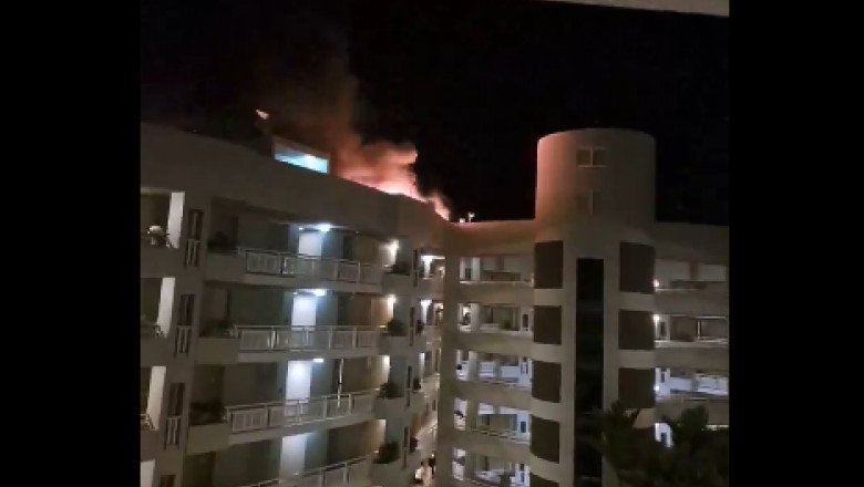Un elicopter s-a prabusit pe acoperisul unui hotel in Australia. Pilotul a murit Imagine