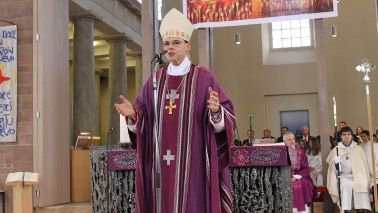 Un episcop german isi construieste o resedinta de 31 de milioane de euro. Credinciosii ii cer sa demisioneze Imagine