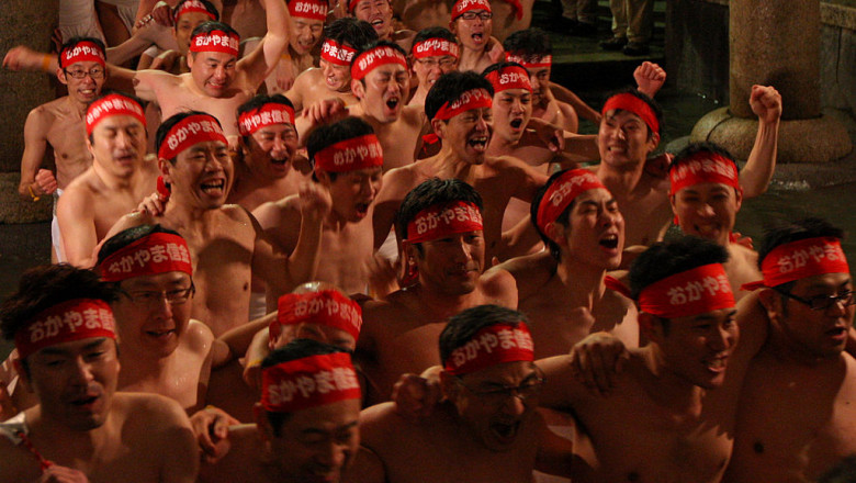 Un festival al „dezbracatilor” din Japonia, vechi de mii de ani, nu se va mai tine din cauza ca participantii sunt prea batrani Imagine