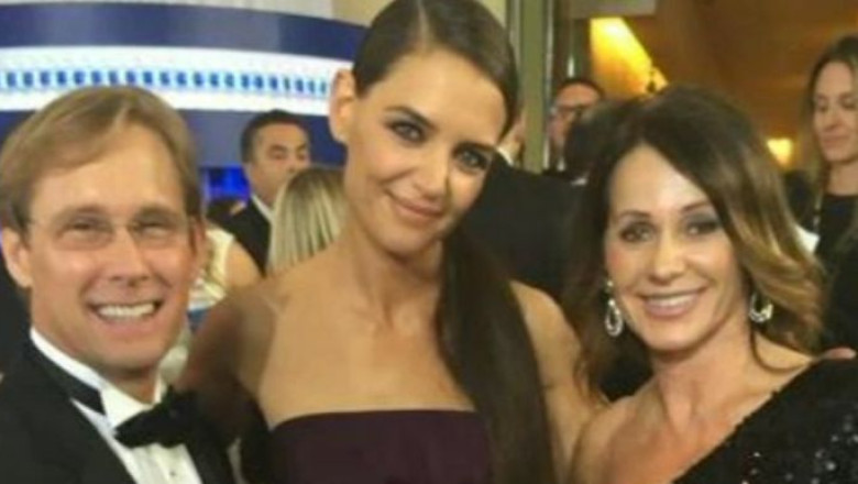 Un film despre Nadia va avea premiera la Festivalul Tribeca. Scurtmetrajul a fost regizat de actrita Katie Holmes Imagine