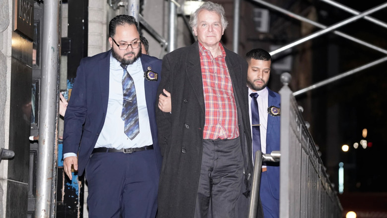 Un fost diplomat american a fost arestat dupa ce a adresat remarci islamofobe unor vanzatori de mancare halal din New York Imagine