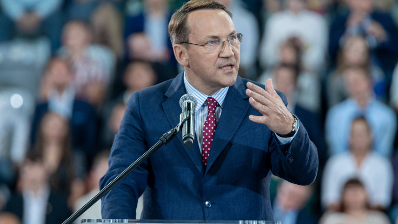 Un fost sef al diplomatiei poloneze deplange insuficientul leadership al Germaniei in sustinerea Ucrainei de a lupta contra Rusiei Imagine