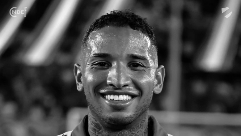 Un fotbalist de 27 de ani a murit dupa ce s-a prabusit pe teren, in timpul meciului Imagine
