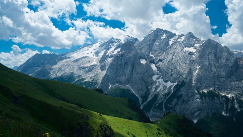 Un ghetar din Alpi s-a prabusit, declansand o avalansa de gheata si roci. Bilant provizoriu: 7 morti, 22 de oameni disparuti Imagine