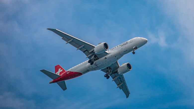 Un insotitor de zbor in cursa Bucuresti - Zurich a murit la spital. Avionul Swiss Airlines a aterizat de urgenta in Austria Imagine