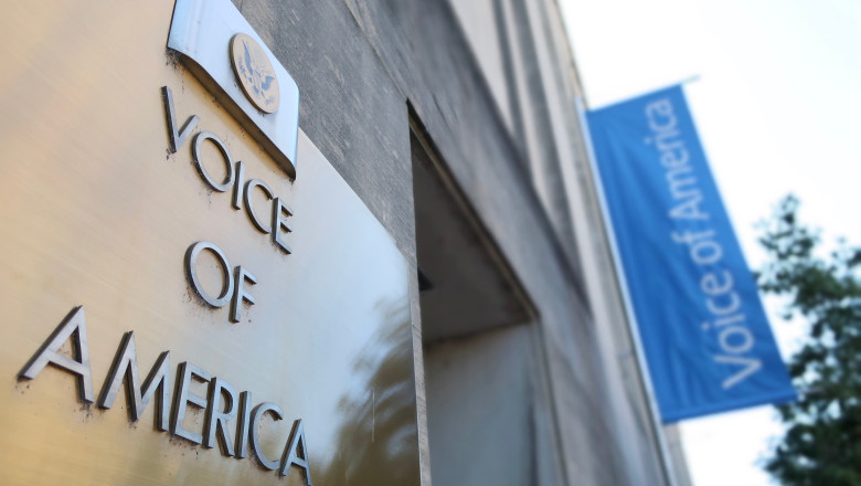 Un judecator a decis ca angajatii de la Vocea Americii se pot intoarce la munca Imagine