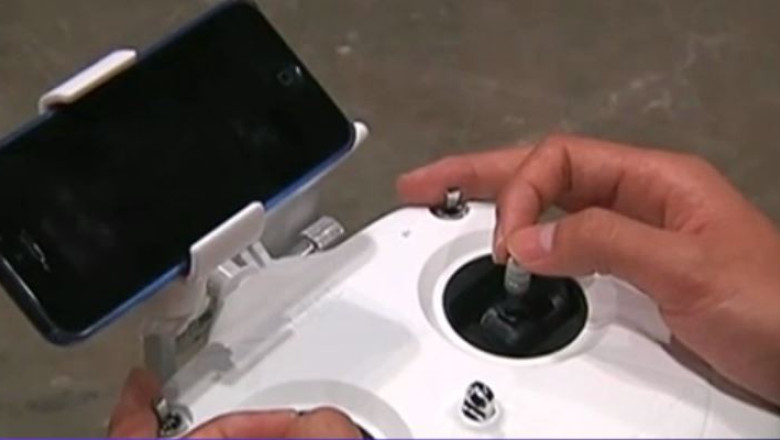 Un jurnalist Al-Jazeera, anchetat pentru utilizarea unei drone in Paris Imagine