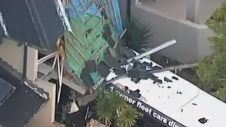 Un microbuz scolar a intrat intr-o casa din Australia Imagine