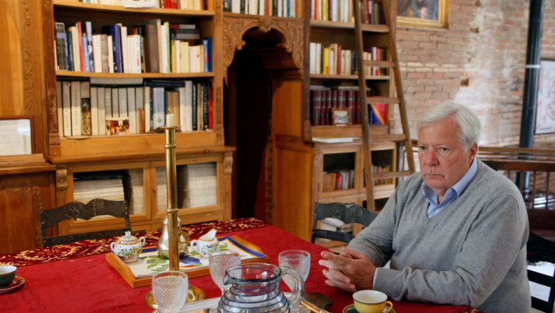 Un miliardar din Elvetia, mostenitorul Hermes, vrea sa-si adopte gradinarul de 51 de ani ca sa-i lase mostenire averea lui Imagine