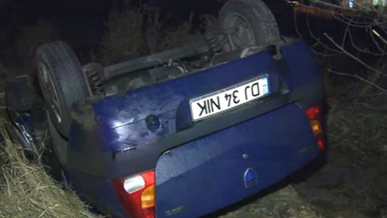 Un mort si patru raniti, intr-un accident. Un sofer a pierdut controlul volanului si a aterizat in albia unui rau Imagine