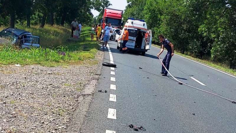 Un motociclist de 23 de ani a murit in urma unui accident produs pe DN 13, in judetul Brasov Imagine