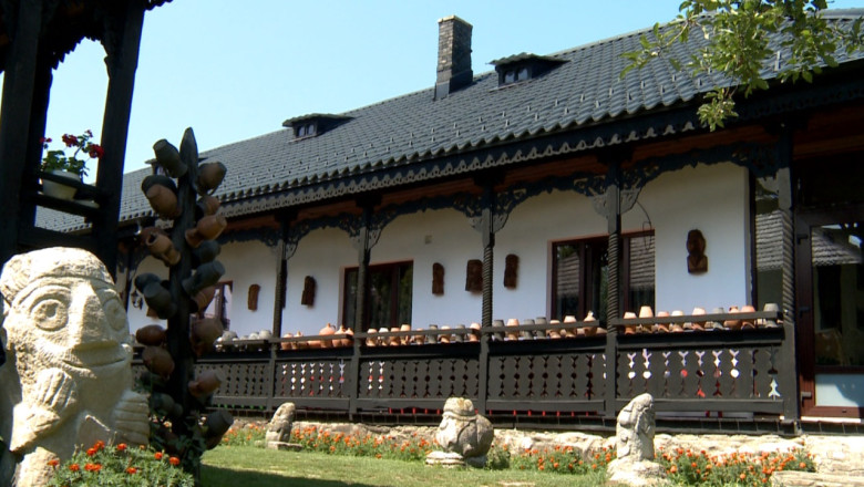 Un muzeu ca opera de arta. Un invatator a pus bazele unei colectii care are acum mii de exponate Imagine