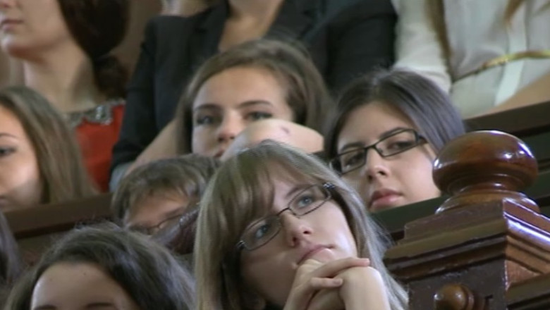 Un nou an universitar. 450.000 de studenti vor invata in cele 49 de facultati de stat Imagine