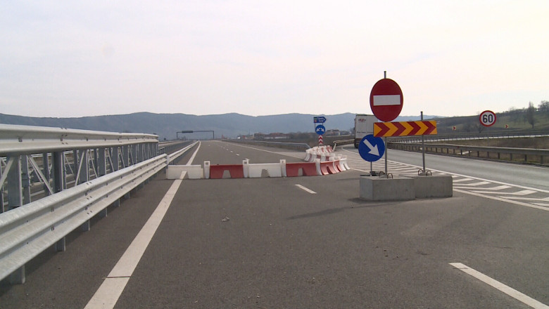 Un nou lot din Autostrada Transilvania, in lucru. Tronsonul are o lungime de 10 km si va costa 250 de milioane de lei Imagine