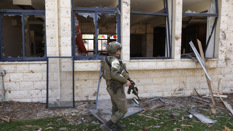 Un nou razboi catastrofal ar putea sa cuprinda Orientul Mijlociu. Israelul si Libanul, in tensiune maxima, se apropie de dezastru Imagine