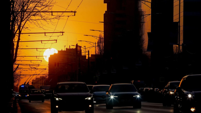 Un nou record pentru cea mai calda noapte din istoria inregistrarilor meteo din Romania: temperatura nu a coborat sub 29,8 grade C Imagine