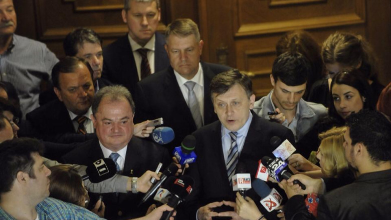 Un nume pentru dreapta aliata. Unii liberali conditioneaza fuziunea de pastrarea denumirii PNL Imagine