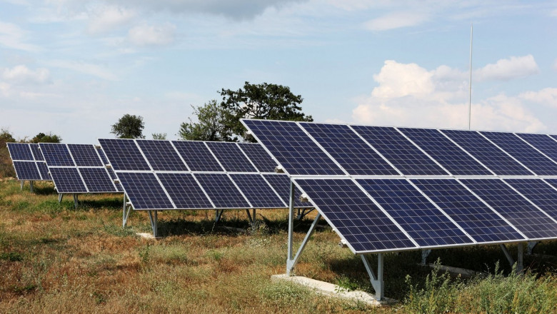 Un oras din Spania vrea sa aiba cel mai mare parc fotovoltaic urban din tara folosind cimitirele Imagine