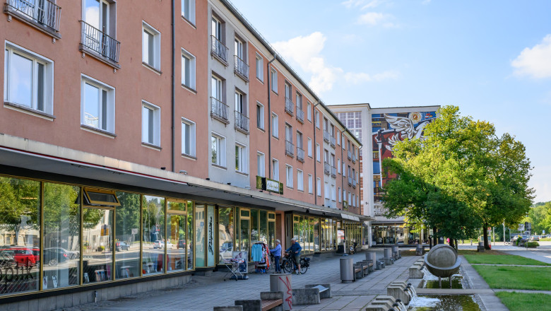 Un orasel din estul Germaniei a devenit laborator de testare pentru inversarea declinului populatiei. Cum e viata in Eisenhuettenstadt Imagine