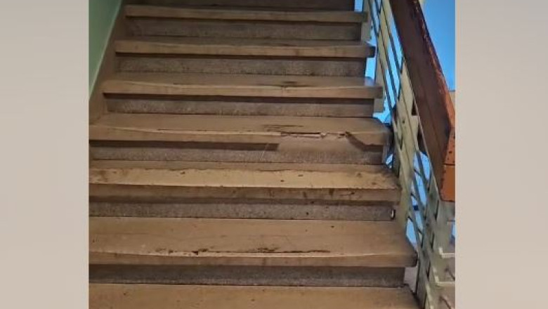 Un pacient a murit la Spitalul din Resita, dupa ce o treapta s-a rupt in timp ce barbatul cobora scarile. Politia a deschis o ancheta Imagine