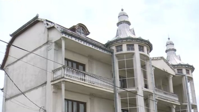 Un palat din Timisoara, construit ilegal acum doua decenii, va fi demolat Imagine