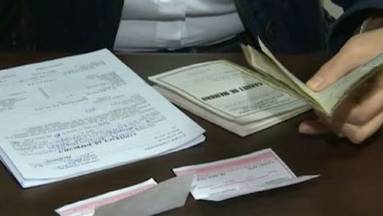 Un pensionar din Arad, dator pe... 8.485 de ani Imagine