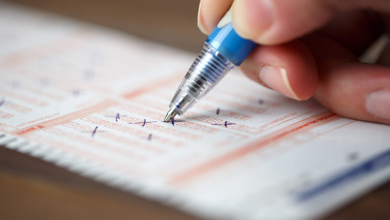 Un pensionar din Giurgiu a castigat premiul de 2,38 de milioane de euro la Joker. Mesajul lui pentru jucatorii la loto Imagine