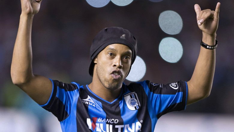 Un politician mexican l-a insultat pe Ronaldinho: Este „o maimuta” Imagine