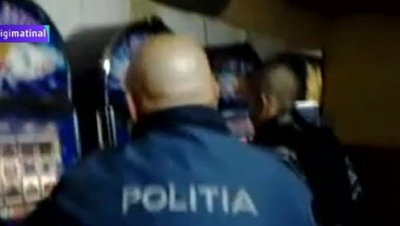Un politist din Craiova, filmat la jocuri de noroc Imagine