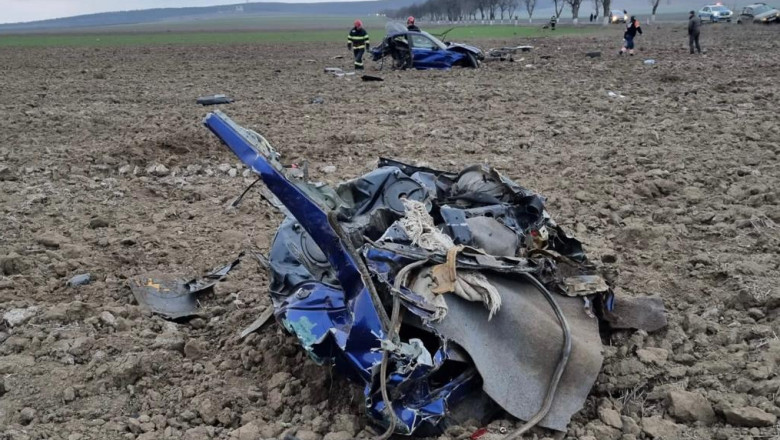 Un preot din Tulcea, martor la accidentul in care au murit o fata si un baiat de 15 si 17 ani: In ochii salvatorilor se vedeau lacrimi Imagine