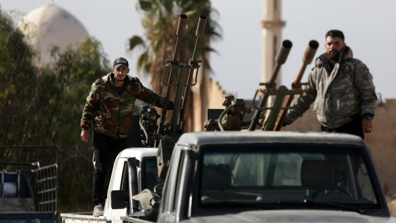 Un primar loial fostului regim Al-Assad a fost executat in public. Fosti informatori ai Securitatii siriene, executati si ei Imagine