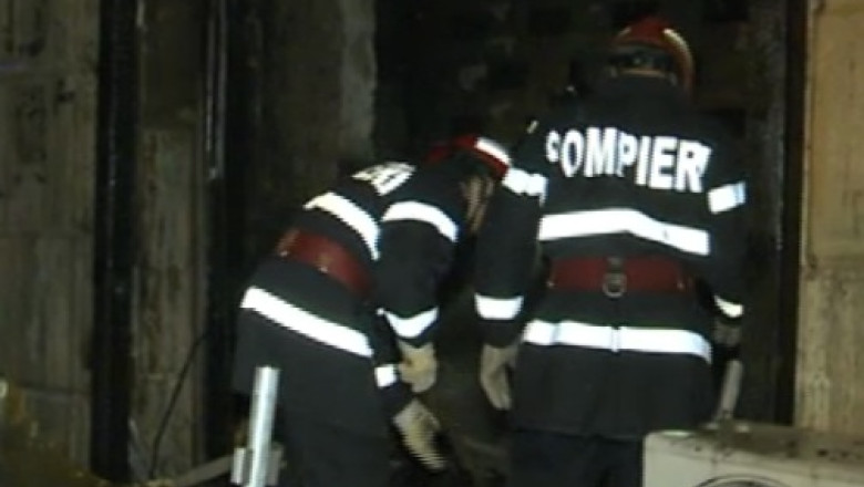 Un restaurant din Bucuresti a luat foc. Incendiul ar fi pornit de la un scurtcircuit Imagine