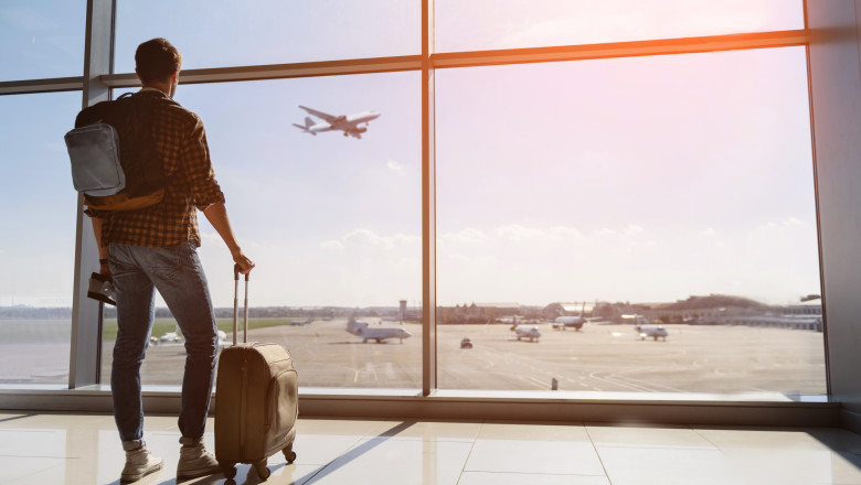 Un roman a fost prins fara bilet in avion. Zborul spre Bucuresti a fost anulat Imagine