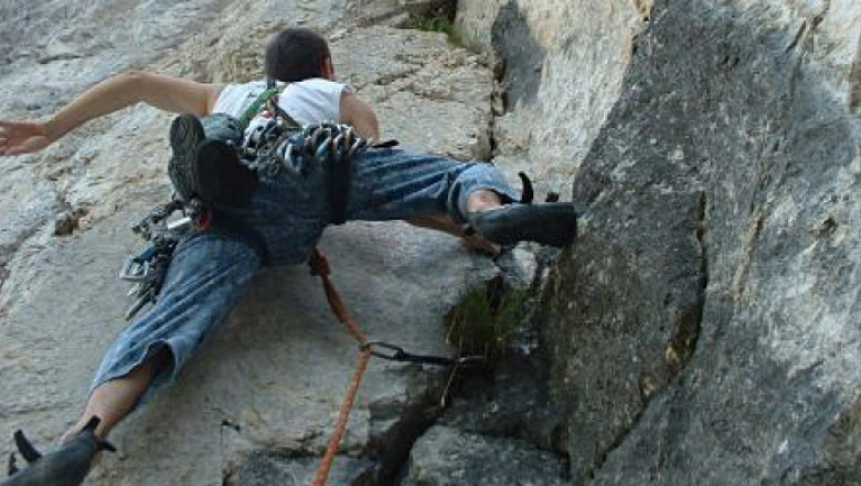 Un roman a murit in timp ce incerca ca escaladeze un versant in statiunea Chamonix Imagine