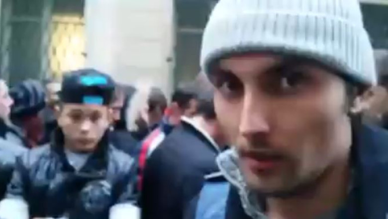 Un roman aflat la coada, in Paris: „Daca sperati ca vom face noi schimbarea, nu e posibil! Iesiti la vot!” Imagine