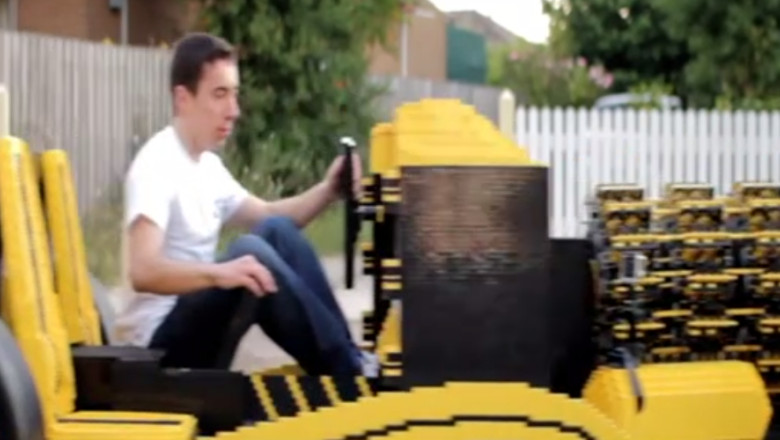 Un roman din Deva uimeste Australia. A construit din piese Lego o masina functionala Imagine