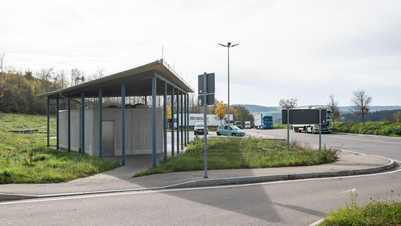 Un roman si-a uitat sotia intr-o parcare din Germania. Singurul care i-a constatat lipsa a fost copilul. Cum a reactionat femeia Imagine