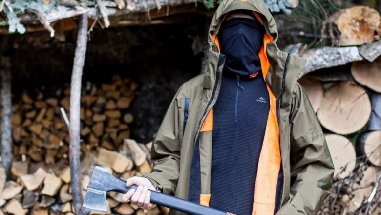 Un rus se ascunde de 4 luni in salbaticie de frica sa nu fie trimis la razboi in Ucraina Imagine