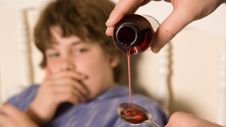 „Un scenariu de cosmar” care s-ar putea repeta. Siropurile de tuse contaminate au ucis 300 de copii in mai multe tari Imagine