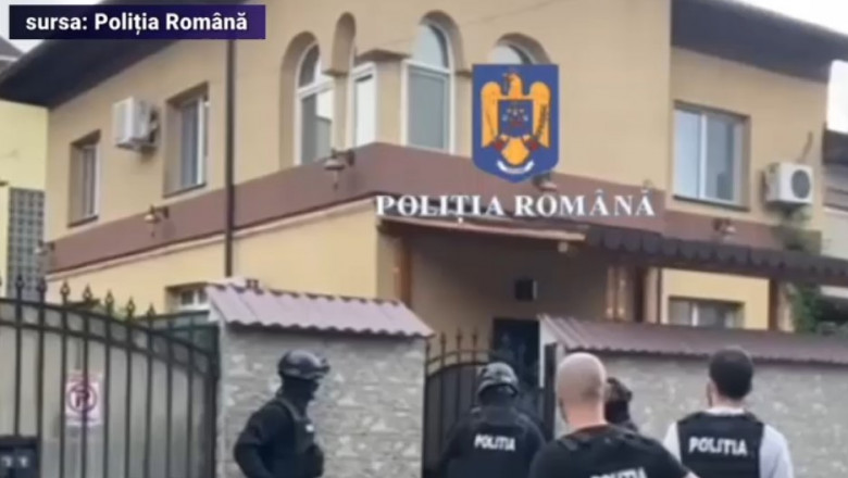 Un seif cu 300.000 de euro a fost furat dintr-o locuinta din Bucuresti. Politistii au facut mai multe perchezitii la o banda de hoti Imagine