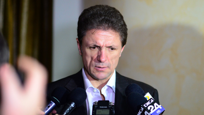 Un senator cere, printr-o petitie, eliberarea lui G. Popescu: Se terfelesc simbolurile nationale Imagine